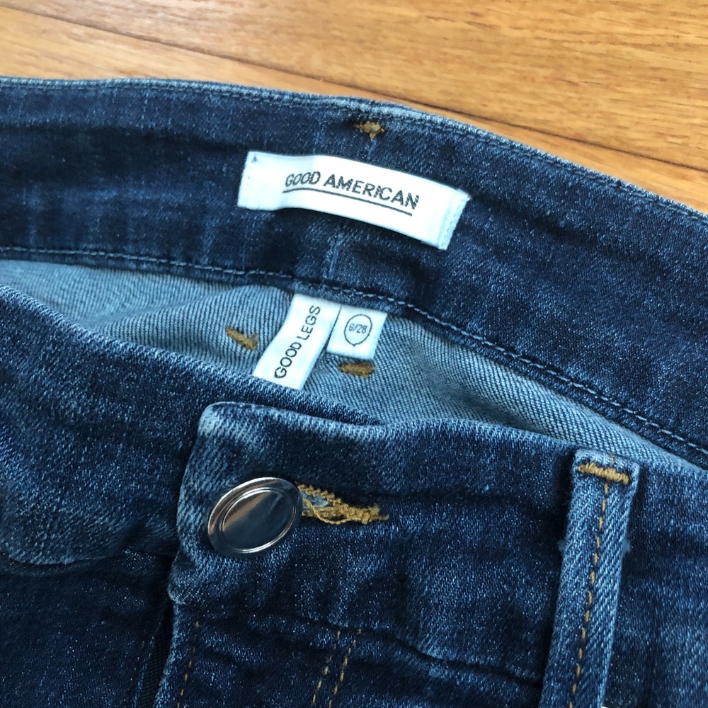 GUC Good American Skinny Jeans with Athletic Strip